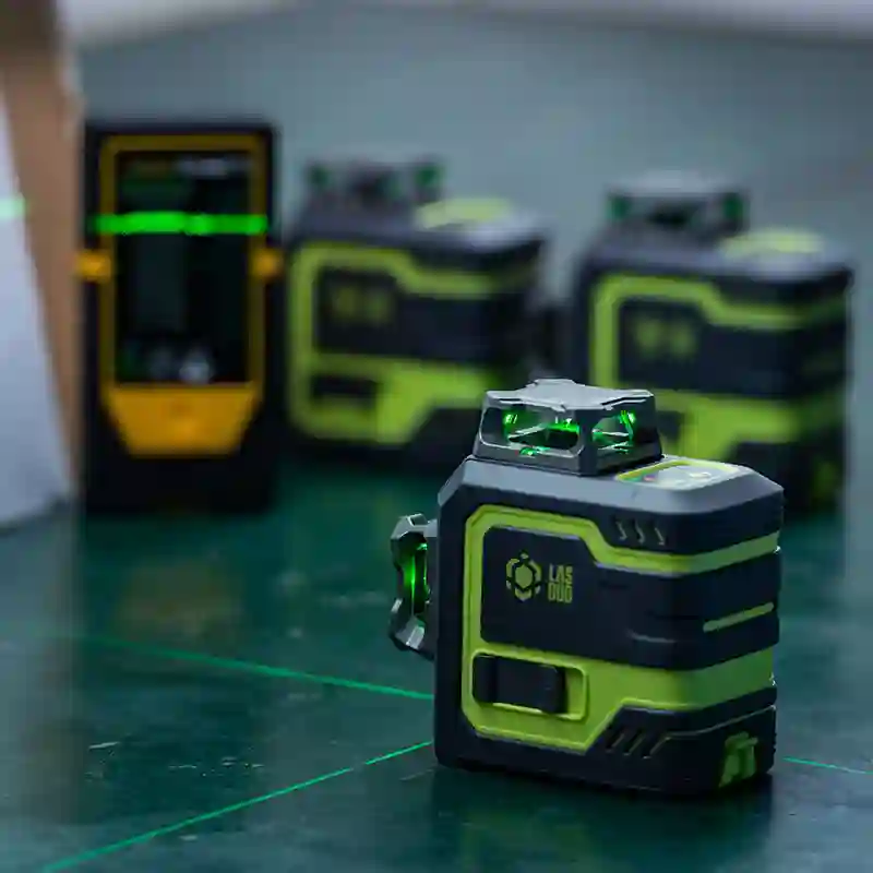 Nola hobetu dezakeen Laser Bertikal Bertikaleko Lerro Berdeak Zehaztasuna Eraikuntza Modernoan eta DIY Proiektuetan